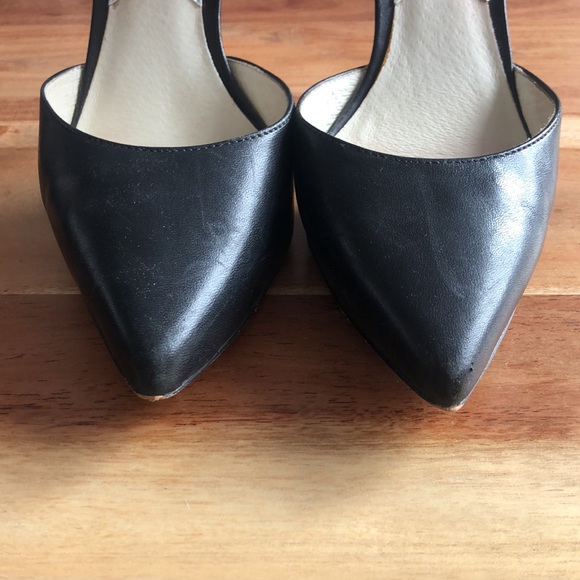 Michael Michael Kors Black Leather Heel - Picture 4 of 4